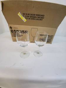 lot 72 image: Set of 24 Libbey Bristol Valley 13 Oz White Wine Glasses
