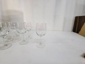 lot 89 image: Set of 8 Clear Wine Glasses - Inventory Reduction Sale