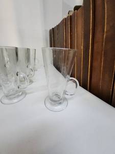 lot 94 image: Set of 14 Clear Glass Mugs with Handles