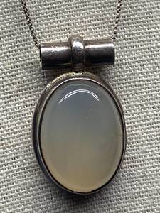 lot 23B image: Sterling Silver 925 Moonstone Pendant Necklace