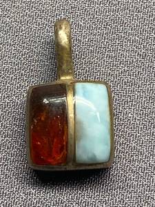 lot 44B image: Sterling Silver 925 Amber Larimar Pendant