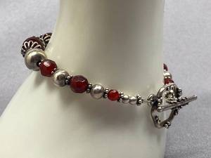 lot 53B image: Elegant Sterling 925 Silver & Red Bead Toggle Clasp Bracelet