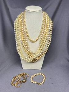 lot 79B image: Elegant Faux Pearl Necklace and Bracelet Jewelry Lot Collection
