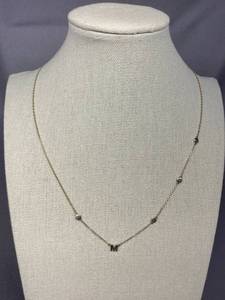 lot 84B image: 925 Sterling Silver M Pendant Necklace