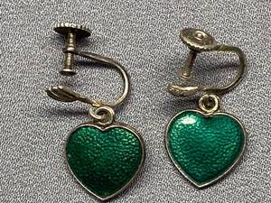 lot 86B image: Meka Denmark Heart Enamel Earrings Screw-Back
