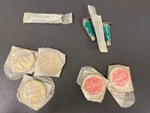 lot 92V image: Lot Coca-Cola Pepsi Pocket Knives
