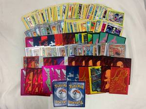 lot 31J image: 200 Pokemon&nbspLot with Mixed Rarity and Sleeved Cards