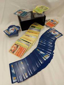 lot 34J image: Lot Of 400 Pokmon Trading Cards