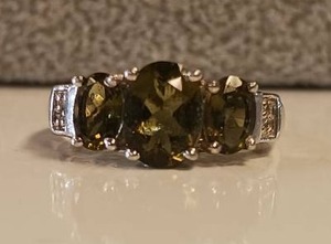 Sterling Silver Ring size 6 1/4 Olive Green Sapphire