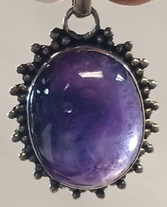 lot 17 image: Sterling Silver Amethyst Pendant, Large Stone (10 mm thick)