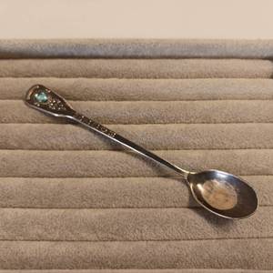 lot 18 image: Vintage 5 34 Sterling Silver Baby Spoon - March Birthstone