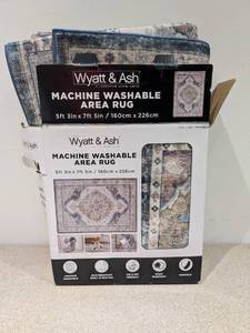 lot 2 image: NEW WYATT & ASH MACHINE WASHABLE GERALDINE ROSE AREA RUG- OPEN BOX