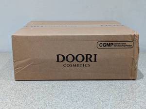lot 29 image: BRAND NEW DOORI COSMETICS KI GOLD PREMIUM HAIR SET