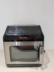 lot 125 image: SUR LA TABLE AIR FRYER