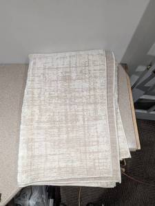 lot 98 image: NEW GERTMENIAN KARMA 53-7 AREA RUG