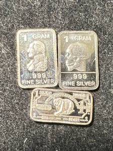 lot 30 image: 3 GRAMS .999 FINE SILVER BARS