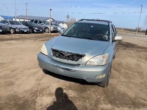 lot 8 image: 2004 Lexus RX 330 AWD