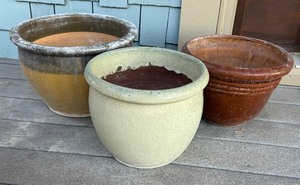 lot 25 image: Three Decorative Planter Pots