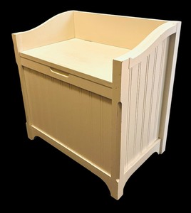 lot 67 image: Petite White Storage Bench