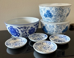 lot 121 image: Blue and White Bowls and Petite Plates by Yokohama and Canton Express