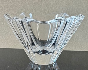 lot 124 image: Orrefors Crystal Bowl