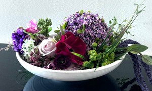 lot 132 image: Fabulous Faux Floral Centerpiece