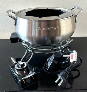 lot 134 image: Cuisinart Electric Fondue Pot Model CFO-3SS
