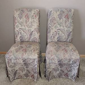 lot 140 image: Pretty Pair of Floral Slip Covered Side Chairs