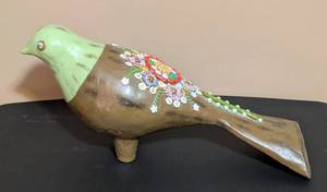 lot 164 image: Colorful Button Accented Bird Decor