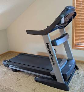lot 167 image: NordicTrack Commercial 1750 Treadmill