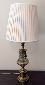 lot 259 image: Large Vintage Brass and Glass Lion Accent Table Lamp