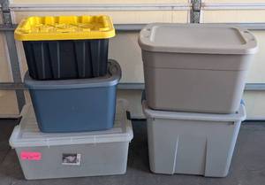 lot 279 image: Assorted Plastic Storage Totes