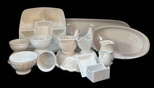 lot 186 image: Ceramic White Porcelain Bowls, Gravy Boats, Platters and More