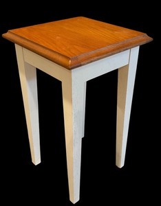 lot 82 image: Thomasville Lake House Wooden Accent Table