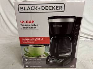 lot 1 image: Black and Decker 12 Cup Programmable Coffeemaker