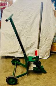 lot 63 image: Greenlee 1800 Mechanical Conduit Bender