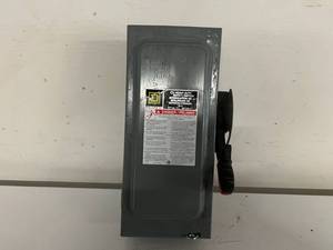 lot 72 image: Square D Heavy Duty Safety Switch