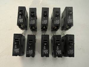 lot 95 image: Siemens 20AMP Bolt On Circuit Breakers 1Pole  120240 VAC B120