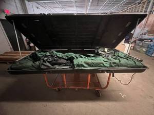 lot 109 image: Portable Spear Fishing House