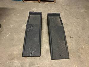 lot 114 image: Car Ramps