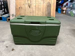 lot 132 image: Coleman Cooler with cup holders