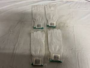 lot 164 image: 10 Cut Resistant White Gloves