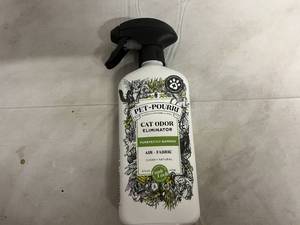 lot 42 image: Botttle of Pet-Pourri Cat Odor Eliminator