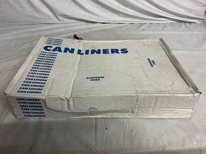lot 307 image: 250ct of 33 Gallon MediChoice Can Liners