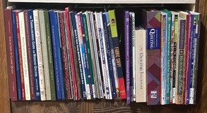 lot 21 image: Variety of Quilting and Crafting Books
