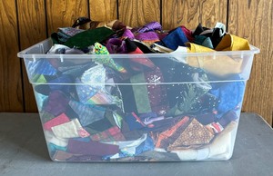 lot 175 image: Bin O Scraps