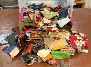 lot 269 image: Bin of Fabric Scraps and Remnants