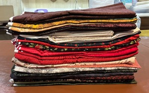 lot 278 image: Lovely Fabric Grouping