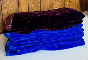lot 221 image: Large Velvet Yardage