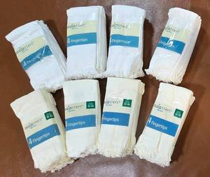 lot 302 image: Set of New Fingertip Towels